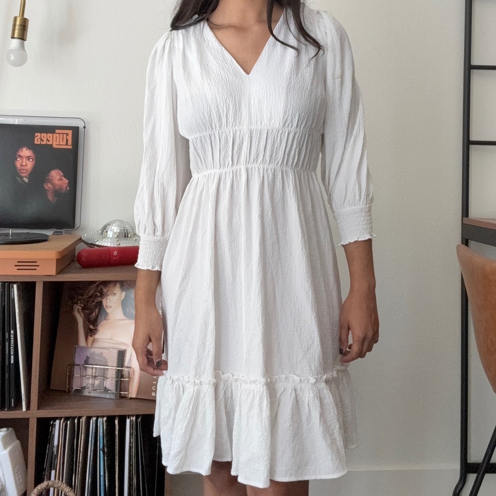 Calvin Klein White Textured V-Neck Midi Dress Smocked Waist Size 6 - Picture 3 of 11